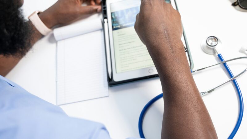 IEEE Global Medical App Assessment and Registry: Improving Mobile Healthcare